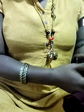 Snapshot of p0a8 chatting on November 19, 2025, 9:31 am p0a8 online show from November 19, 2025, 9:31 am