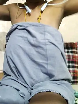 Snapshot of p0a8 chatting on November 14, 2025, 8:56 pm p0a8 online show from November 14, 2025, 8:56 pm