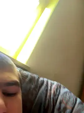 pussyhunter323557 online show from January 18, 2026, 1:25 pm