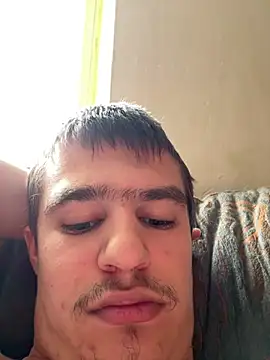 pussyhunter323557 online show from February 20, 2026, 2:08 pm