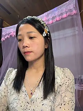 thaoyeuuu online show from November 30, 2025, 1:01 pm