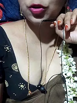 Snapshot of telugu-juliet chatting on December 17, 2025, 4:23 pm telugu-juliet online show from December 17, 2025, 4:23 pm