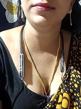 Snapshot of telugu-juliet chatting on April 16, 2026, 5:14 pm telugu-juliet online show from April 16, 2026, 5:14 pm