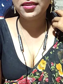 Snapshot of telugu-juliet chatting on February 24, 2026, 5:47 pm telugu-juliet online show from February 24, 2026, 5:47 pm