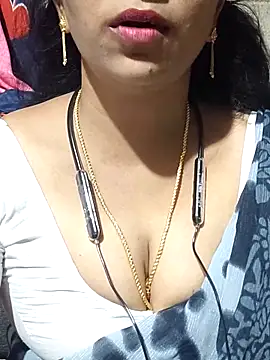 Snapshot of telugu-juliet chatting on April 11, 2026, 4:53 am telugu-juliet online show from April 11, 2026, 4:53 am