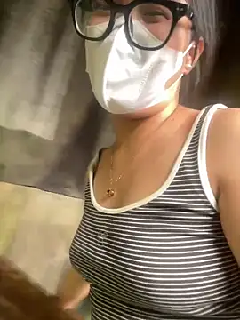 Snapshot of bunny_b4nny chatting on September 19, 2025, 7:45 am bunny b4nny online show from September 19, 2025, 7:45 am