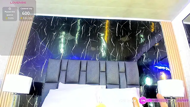 BustyGlow online show from November 8, 2025, 11:03 am