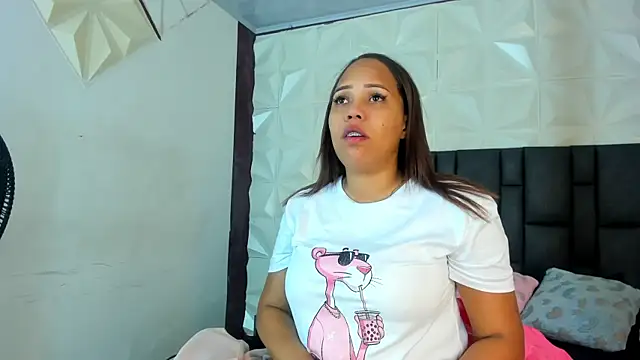 BustyGlow online show from September 13, 2025, 10:48 am