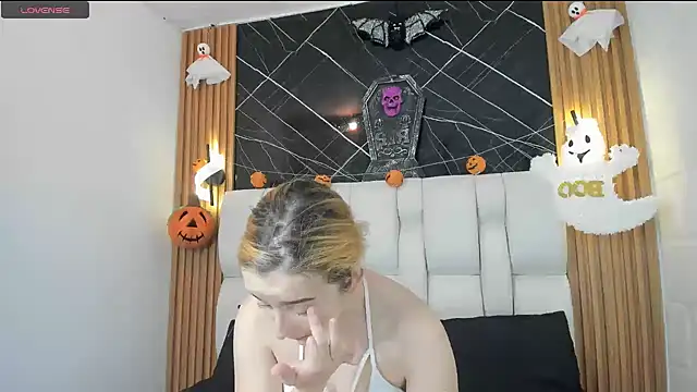 Snapshot of kristal_joi_dl chatting on October 27, 2025, 12:39 pm kristal joi dl online show from October 27, 2025, 12:39 pm