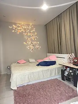 Bellissa  online show from November 27, 2025, 10:37 am