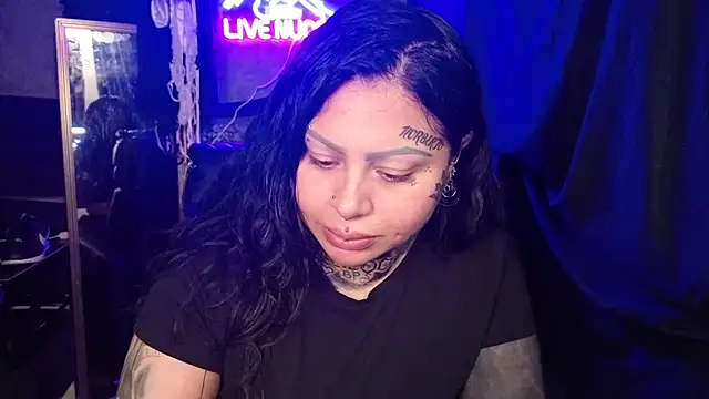 chicanachic13 online show from February 22, 2026, 8:17 am