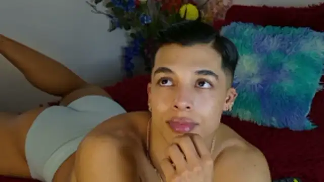 Troye Williams online show from March 15, 2026, 2:40 am