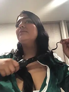 Miia Parker online show from November 24, 2025, 1:00 pm