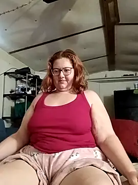 XEmoxkittyx online show from February 21, 2026, 5:37 pm