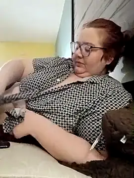 XEmoxkittyx online show from May 11, 2026, 12:23 am