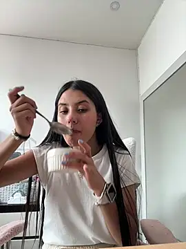 Snapshot of Victoria_alson chatting on July 29, 2026, 5:23 pm Victoria alson online show from July 29, 2026, 5:23 pm