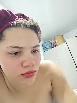 SirenRouge 69 online show from February 21, 2026, 9:06 pm