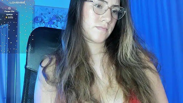 Snapshot of Valey_x chatting on October 25, 2025, 3:06 am Valey x online show from October 25, 2025, 3:06 am