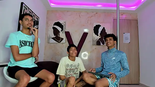 BEAUTY BOYS1 online show from March 28, 2026, 1:34 pm