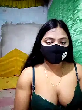 Snapshot of Mistompa24 chatting on November 3, 2025, 2:20 pm Mistompa24 online show from November 3, 2025, 2:20 pm