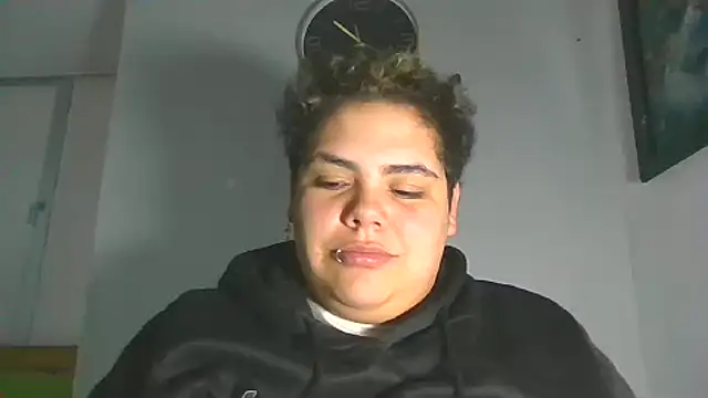 Snapshot of Hailey_Curvy chatting on November 22, 2025, 10:25 am Hailey Curvy online show from November 22, 2025, 10:25 am