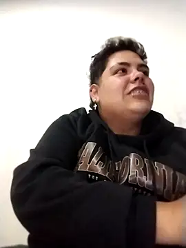 Snapshot of Hailey_Curvy chatting on October 21, 2025, 6:02 am Hailey Curvy online show from October 21, 2025, 6:02 am