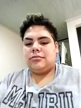 Snapshot of Hailey_Curvy chatting on October 29, 2025, 12:59 pm Hailey Curvy online show from October 29, 2025, 12:59 pm