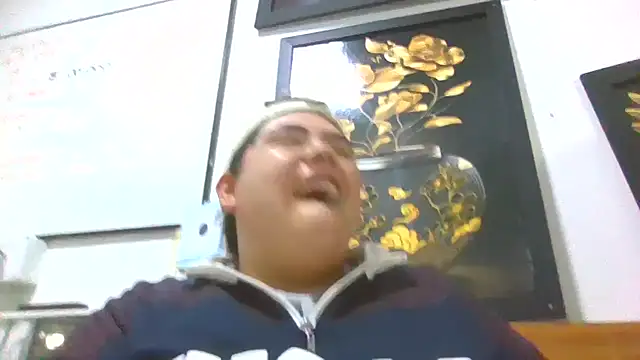 Snapshot of Hailey_Curvy chatting on November 17, 2025, 11:03 am Hailey Curvy online show from November 17, 2025, 11:03 am