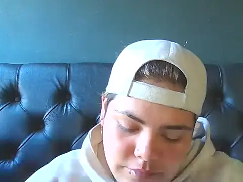 Snapshot of Hailey_Curvy chatting on September 22, 2025, 10:05 pm Hailey Curvy online show from September 22, 2025, 10:05 pm