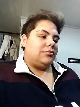 Snapshot of Hailey_Curvy chatting on November 2, 2025, 11:10 pm Hailey Curvy online show from November 2, 2025, 11:10 pm