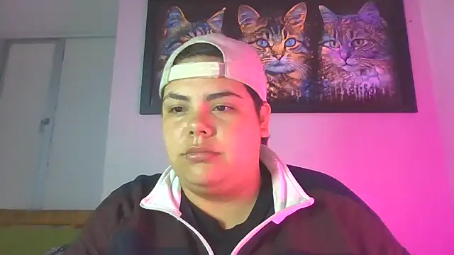 Snapshot of Hailey_Curvy chatting on October 2, 2025, 3:10 am Hailey Curvy online show from October 2, 2025, 3:10 am