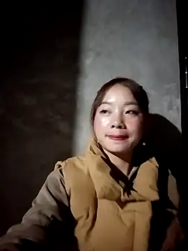 milo123-xx online show from November 9, 2025, 12:42 pm