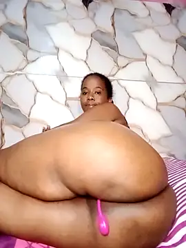 Snapshot of Miss-Alison chatting on October 12, 2025, 6:26 am Miss-Alison online show from October 12, 2025, 6:26 am