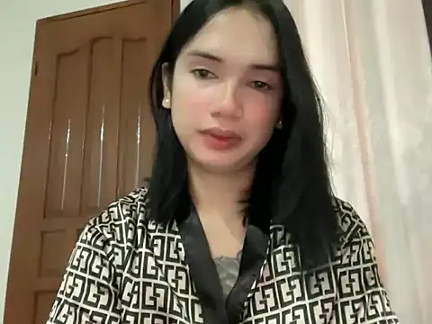 Snapshot of Sweet_Hannahx chatting on July 21, 2026, 11:06 pm Sweet Hannahx online show from July 21, 2026, 11:06 pm
