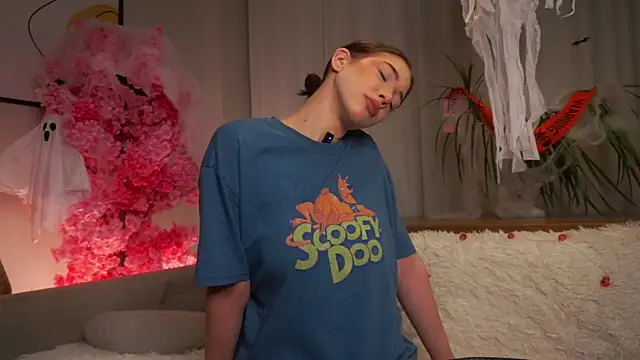 Snapshot of EviaRabasca chatting on October 28, 2025, 11:09 am EviaRabasca online show from October 28, 2025, 11:09 am