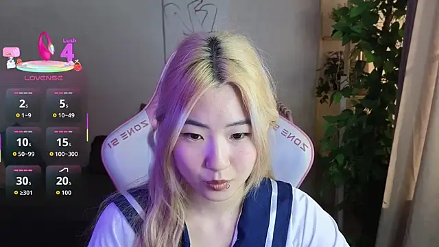 Aisi 18 online show from September 30, 2025, 7:36 am