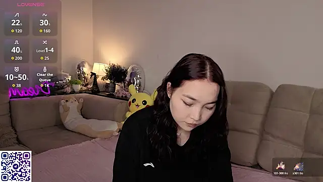 ColettaMejias online show from February 19, 2026, 7:33 pm