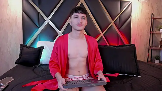 Snapshot of LiamMuller chatting on October 8, 2025, 11:34 am LiamMuller online show from October 8, 2025, 11:34 am