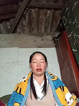  Helala  online show from December 15, 2025, 3:07 pm