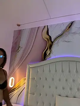 Lucy Milf 474 online show from April 10, 2026, 12:01 pm