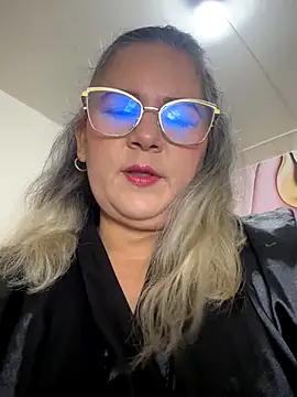 Snapshot of Lucy_Milf_474 chatting on October 29, 2025, 12:04 pm Lucy Milf 474 online show from October 29, 2025, 12:04 pm