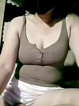 Snapshot of Surrilove chatting on September 20, 2025, 11:59 am Surrilove online show from September 20, 2025, 11:59 am