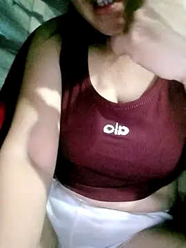 Snapshot of Surrilove chatting on December 21, 2025, 11:16 pm Surrilove online show from December 21, 2025, 11:16 pm