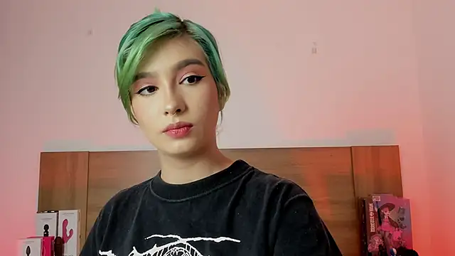 Akatsumi  online show from January 16, 2026, 9:30 pm