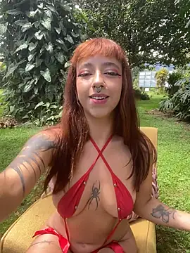 Snapshot of AliceMrtnz chatting on February 14, 2026, 5:46 pm AliceMrtnz online show from February 14, 2026, 5:46 pm