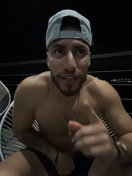 Snapshot of Thiago_Hill chatting on January 11, 2026, 5:03 am Thiago Hill online show from January 11, 2026, 5:03 am