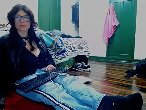 fenix colette online show from April 20, 2026, 12:13 am