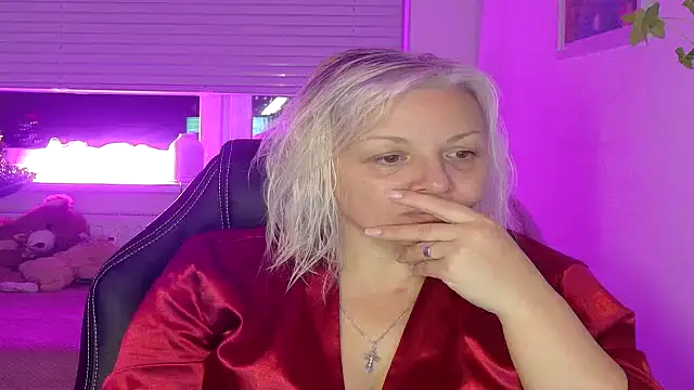 Linsy Kim online show from February 7, 2026, 6:49 pm