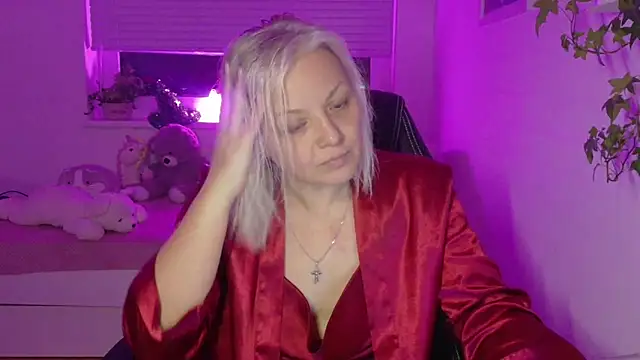 Linsy Kim online show from February 17, 2026, 9:01 pm