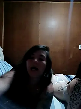 Snapshot of Astrogirl69 chatting on October 9, 2025, 11:49 pm Astrogirl69 online show from October 9, 2025, 11:49 pm